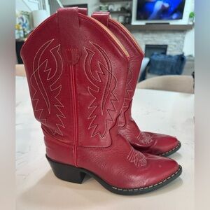 Shyanne Red Cowgirl boots.  Youth size 1.